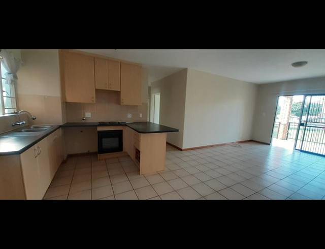 3 BEDROOM APARTMENT FOR SALE IN VALHALLA